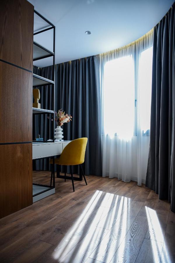 The Wilson Tirana Hotell Exteriör bild