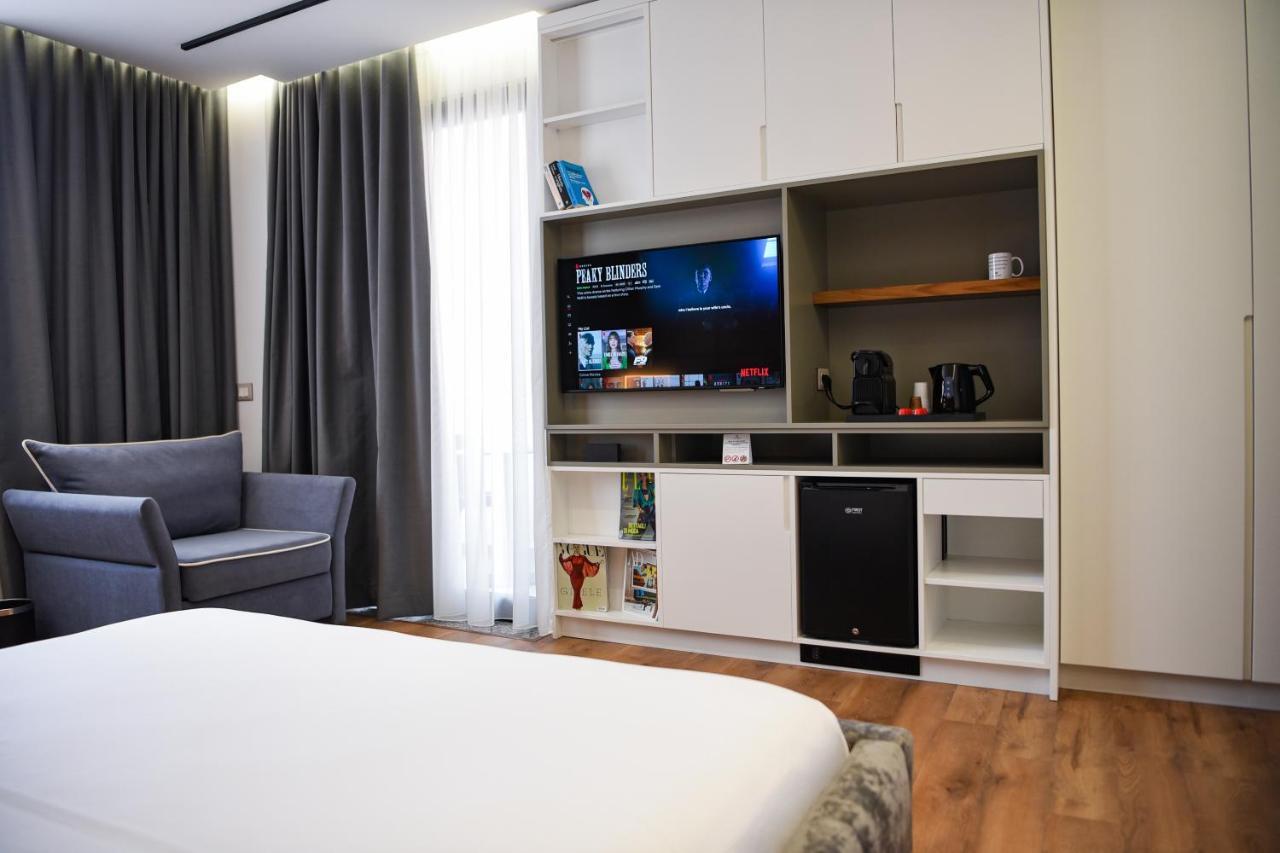 The Wilson Tirana Hotell Exteriör bild