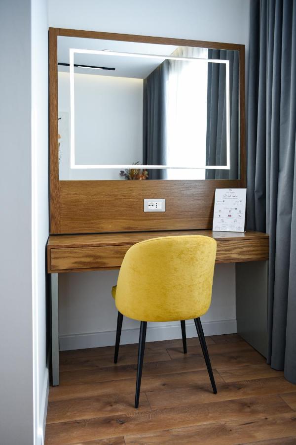 The Wilson Tirana Hotell Exteriör bild